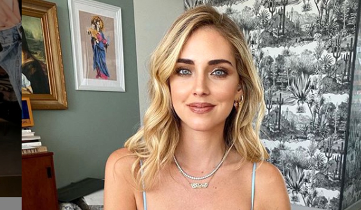 Chiara Ferragni pubblica una foto “senza veli” con il pancione e viene attaccata dagli haters. Ma la risposta dell’influencer non si fa attendere