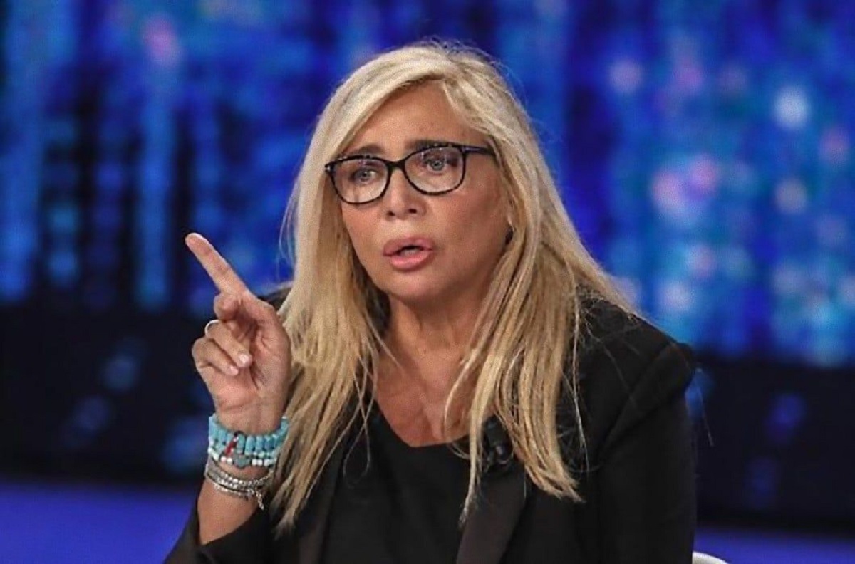 Mara Venier su Mahmood: "Si è comportato male"