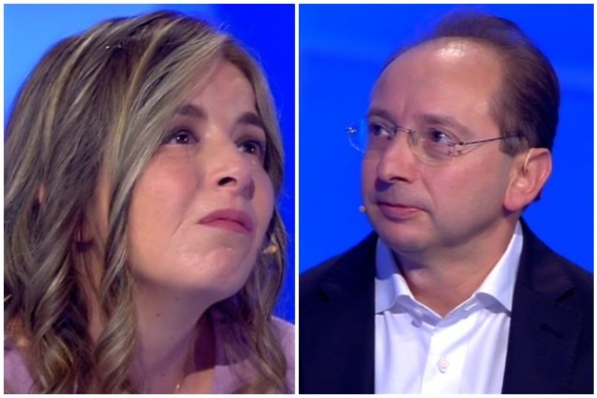 C’è Posta per te, Maria De Filippi costretta a chiedere l’intervento degli accompagnatori dell’ospite in studio