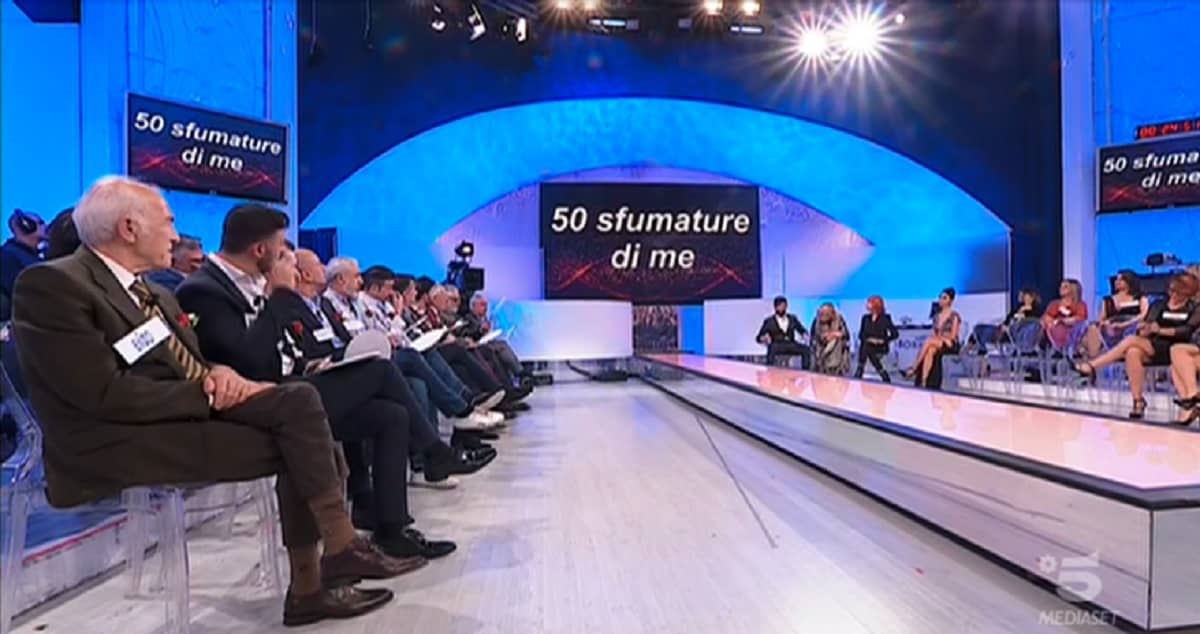 UeD: una furiosa lite interrompe la sfilata degli uomini
