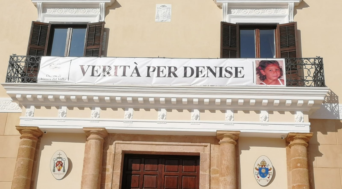 Uno striscione per Denise Pipitone