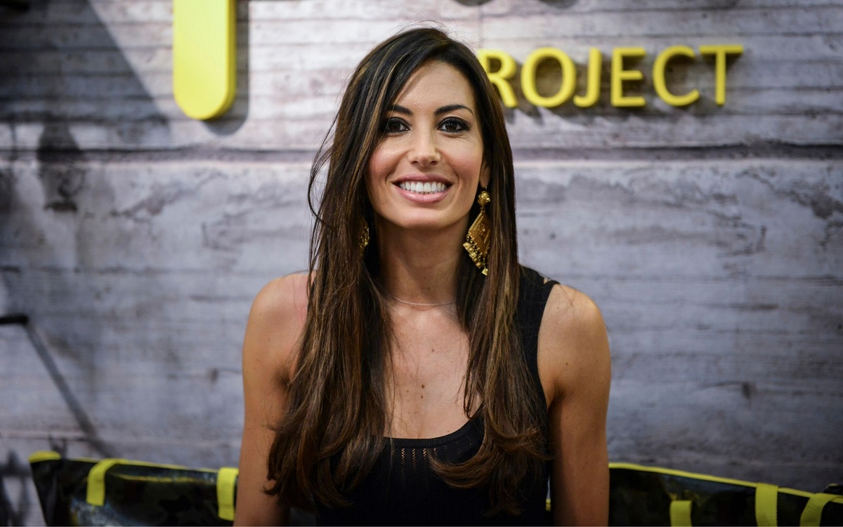elisabetta gregoraci sorella