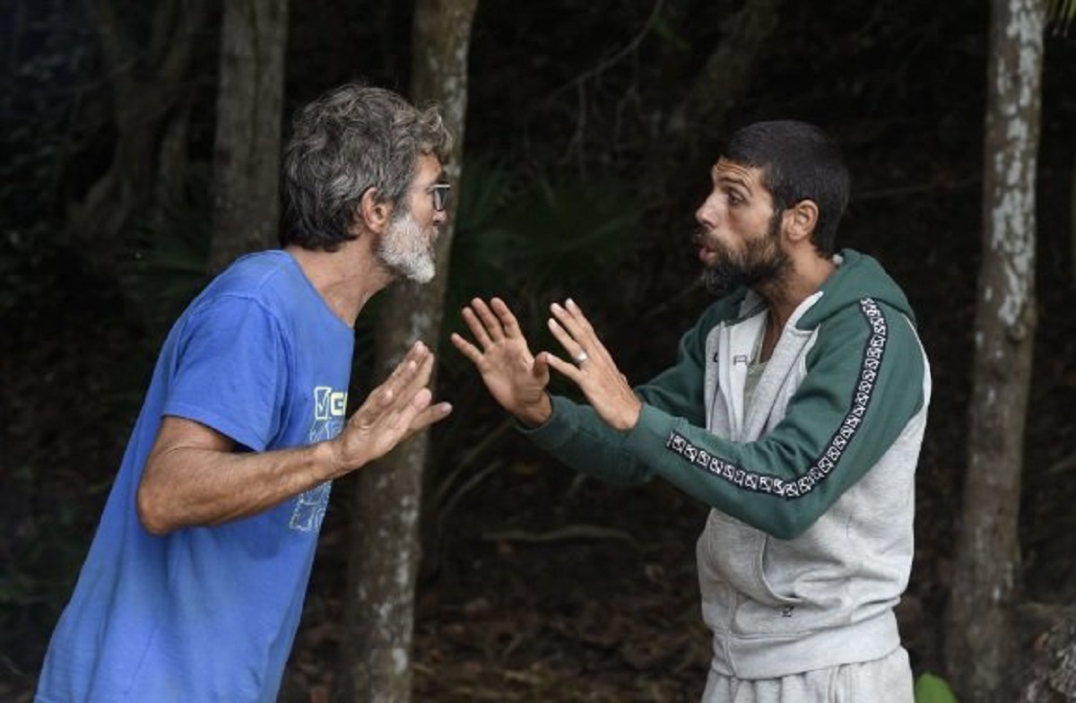 L’Isola dei Famosi, Brando Giorgi su tutte le furie: “Lo prendo a calci”