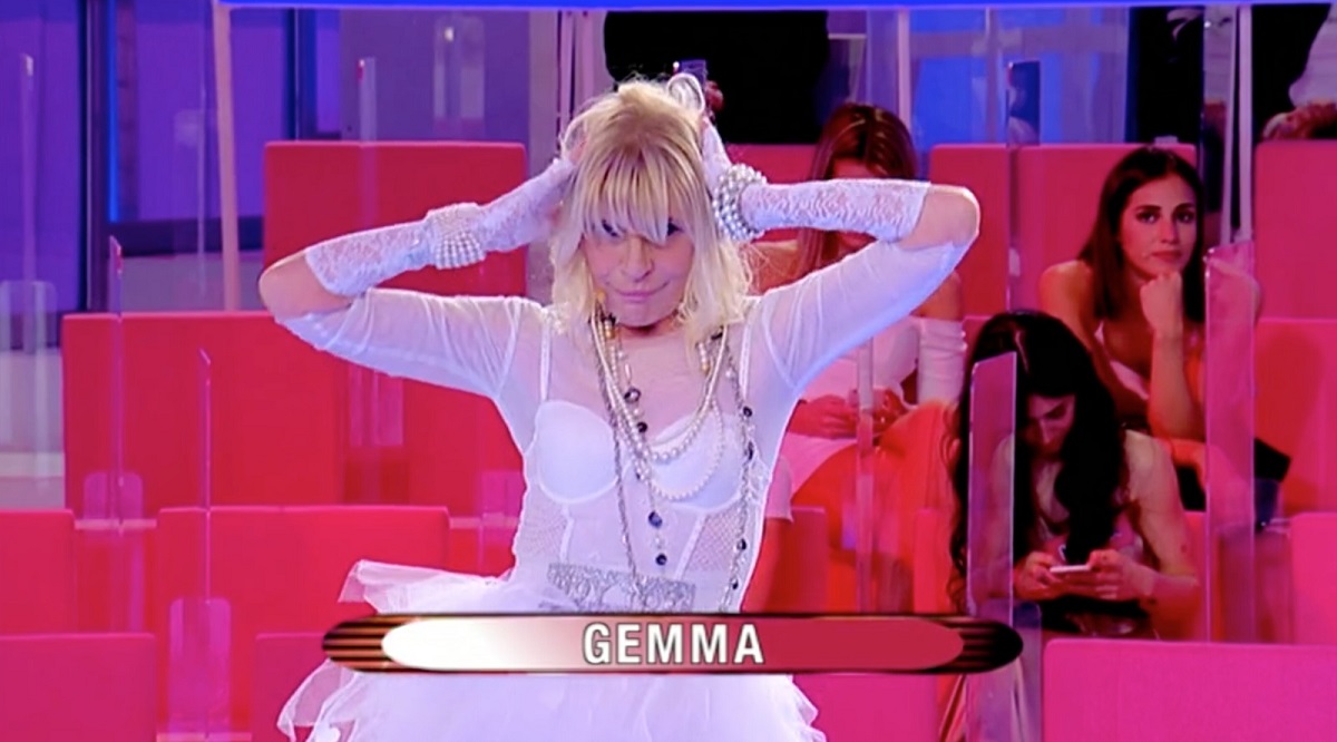 UeD Gemma come Madonna