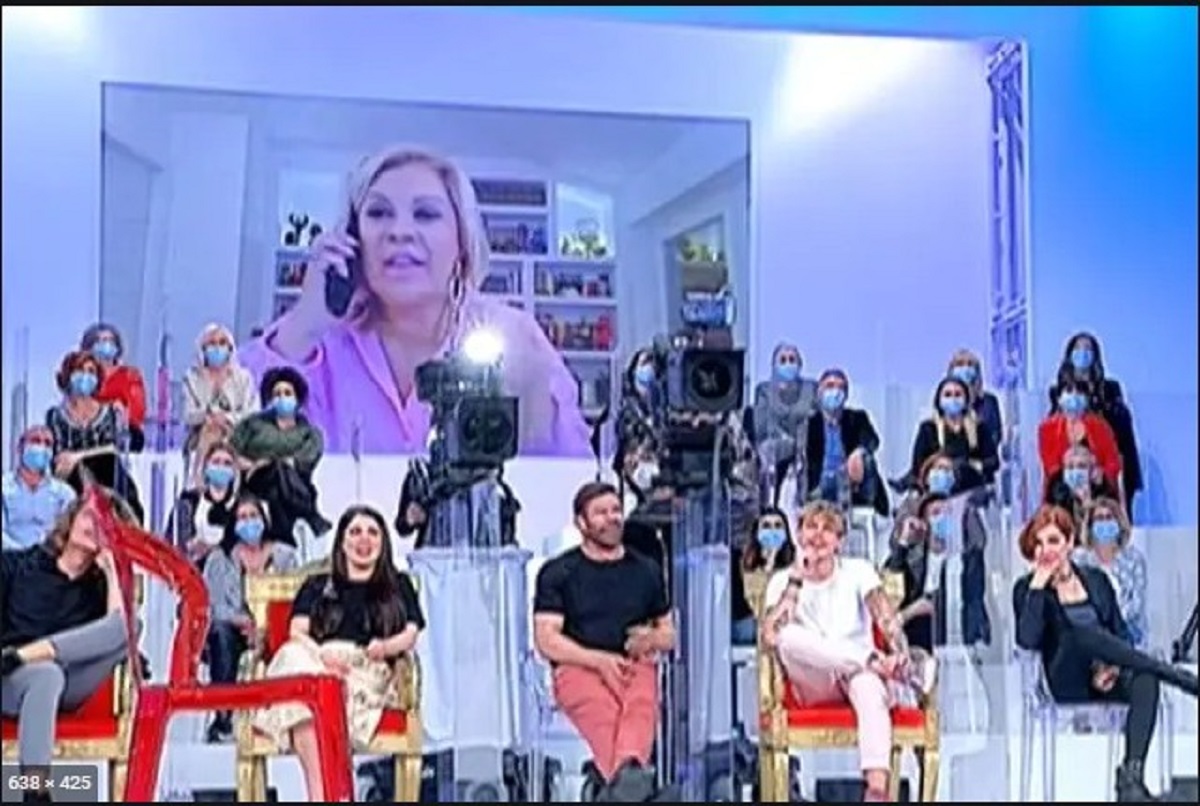 UeD, Tina Cipollari fuori-onda imbarazzante: “Divento una bestia. Mi sono rotta”