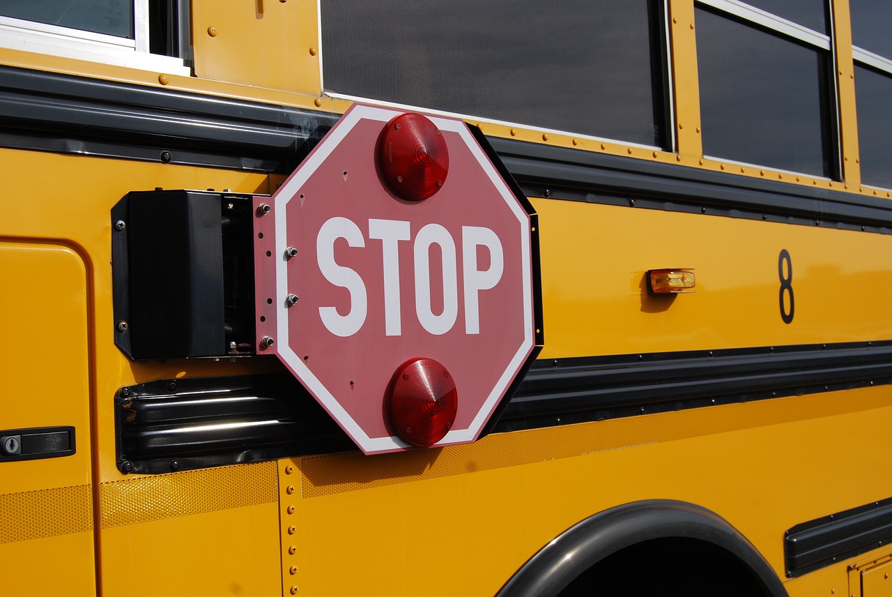 Studenti sullo scuolabus