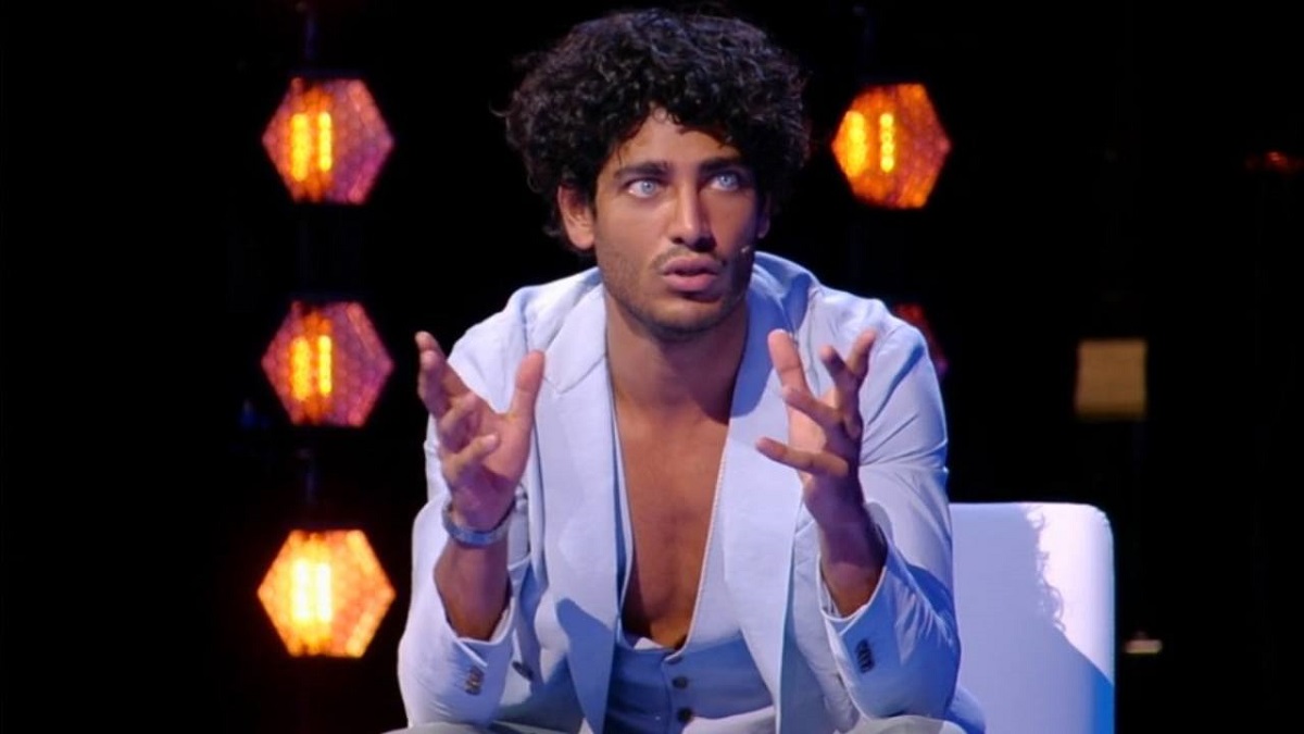 Akash Kumar dice addio all’Isola dei Famosi