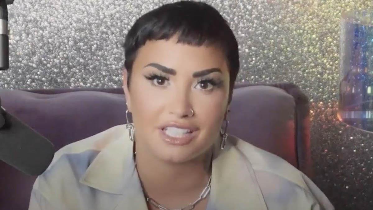 Demi Lovato fa coming out: “Mi identifico come non binaria”