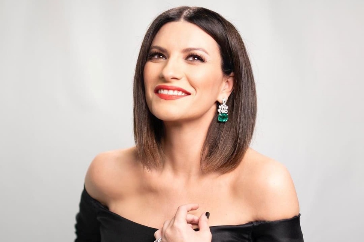 Laura Pausini e gli scatti della sua infanzia e adolescenza Bigodino