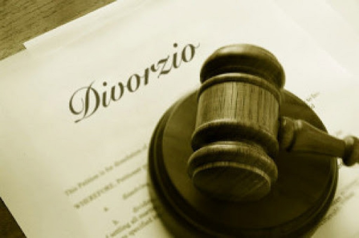 aumentano i divorzi