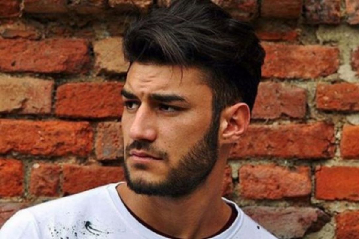 Isola dei Famosi, l’accusa del tronista: “Entri solo se raccomandato”