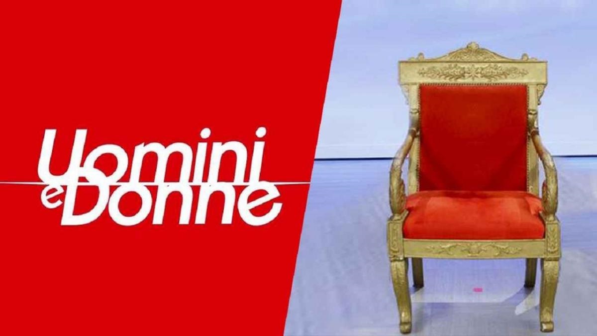 UeD, terrore in aereo per l’ex tronista: “Un guasto al motore”