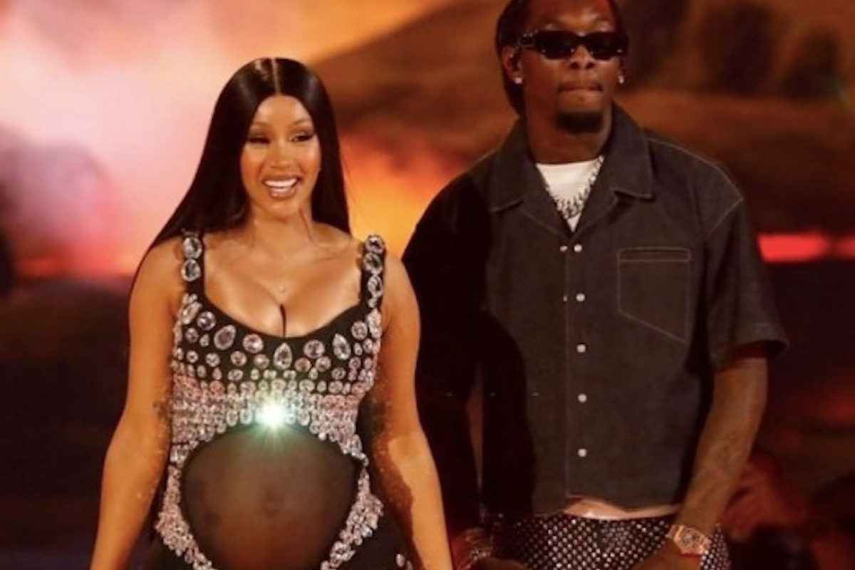 Cardi B è di nuovo incinta: l’annuncio in mondovisione e in maniera molto particolare