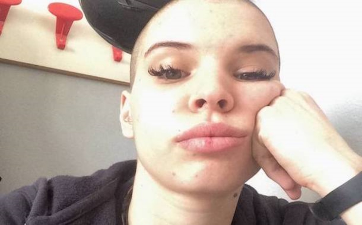 Dramma a Napoli: Elvira Carpentieri, attrice di 22 anni, trovata impiccata nel teatro Bellini