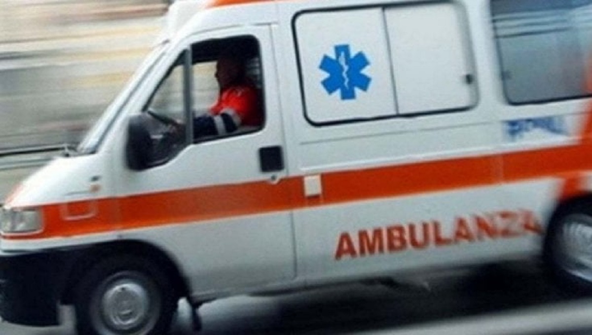 ambulanza soccorsi 