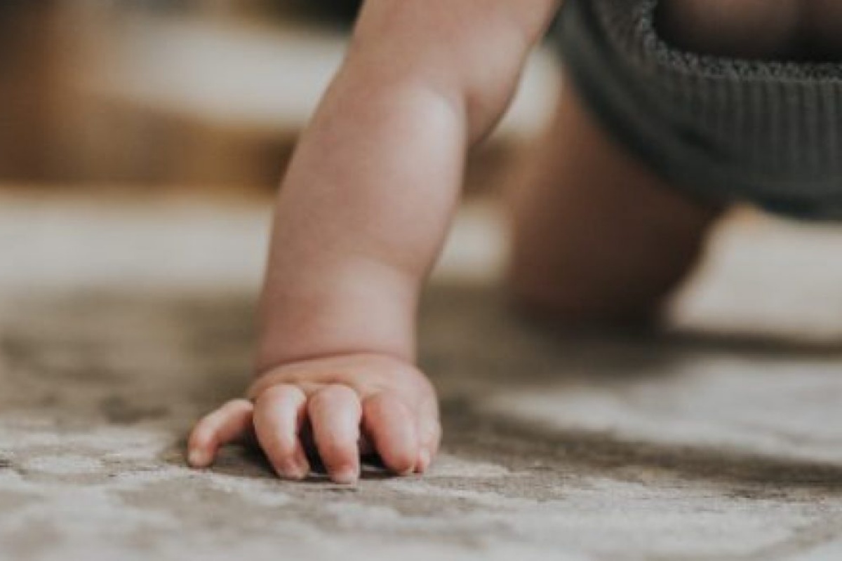 Venezia, arrestato il papà di un bimbo di 2 anni portato in ospedale con lividi e lesioni