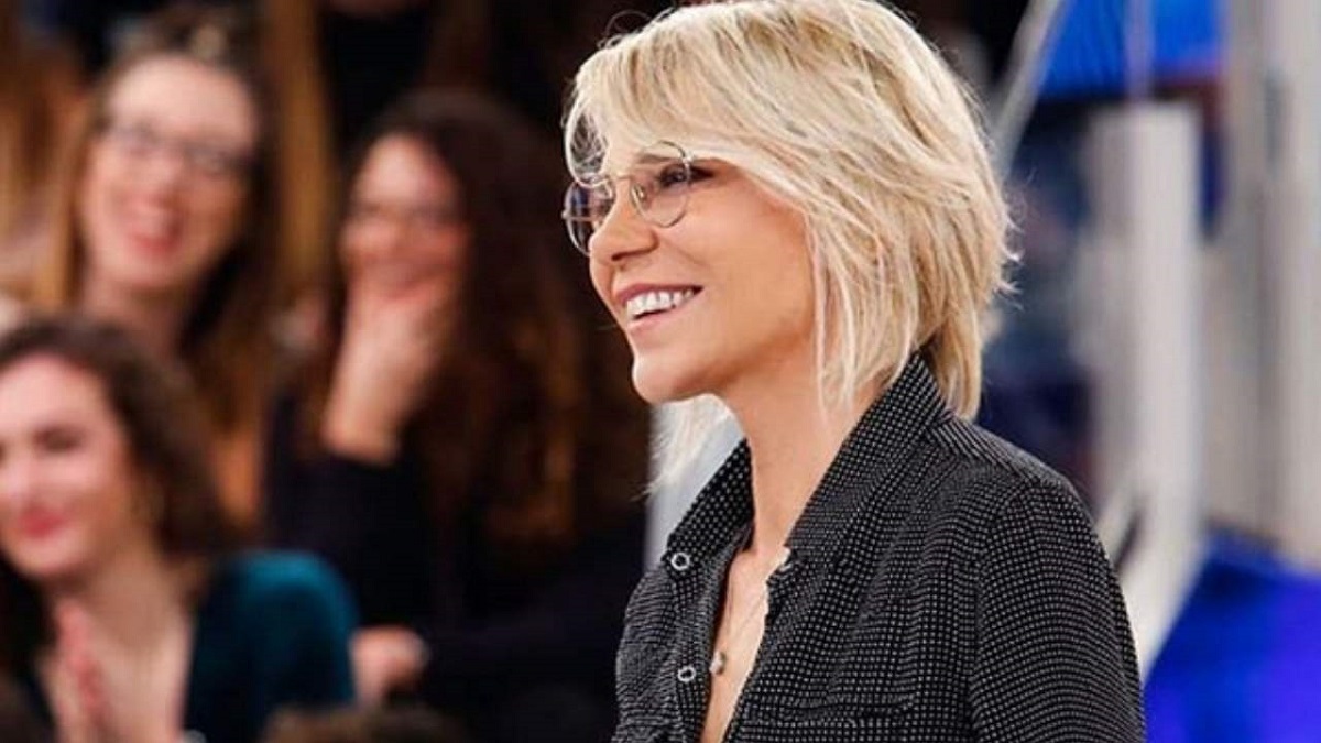 Filippo Bisciglia e le diciarazioni su Maria De Filippi "Lo fa anche di notte"