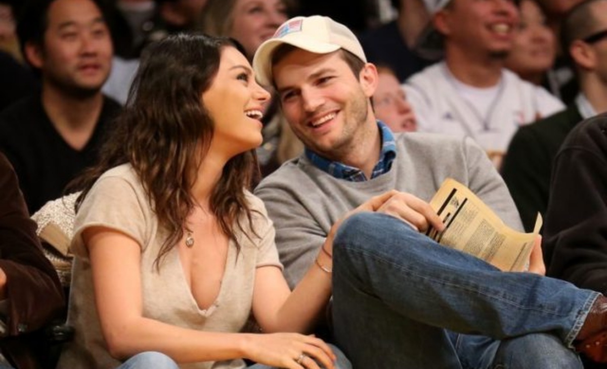 Ashton Kutcher e Mila Kunis abitudini igieniche