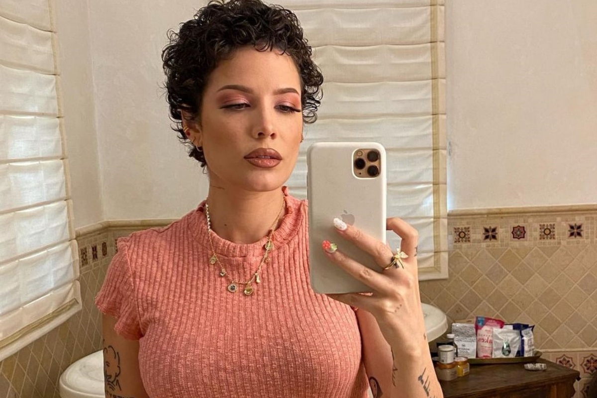 La cantante Halsey è mamma per la prima volta