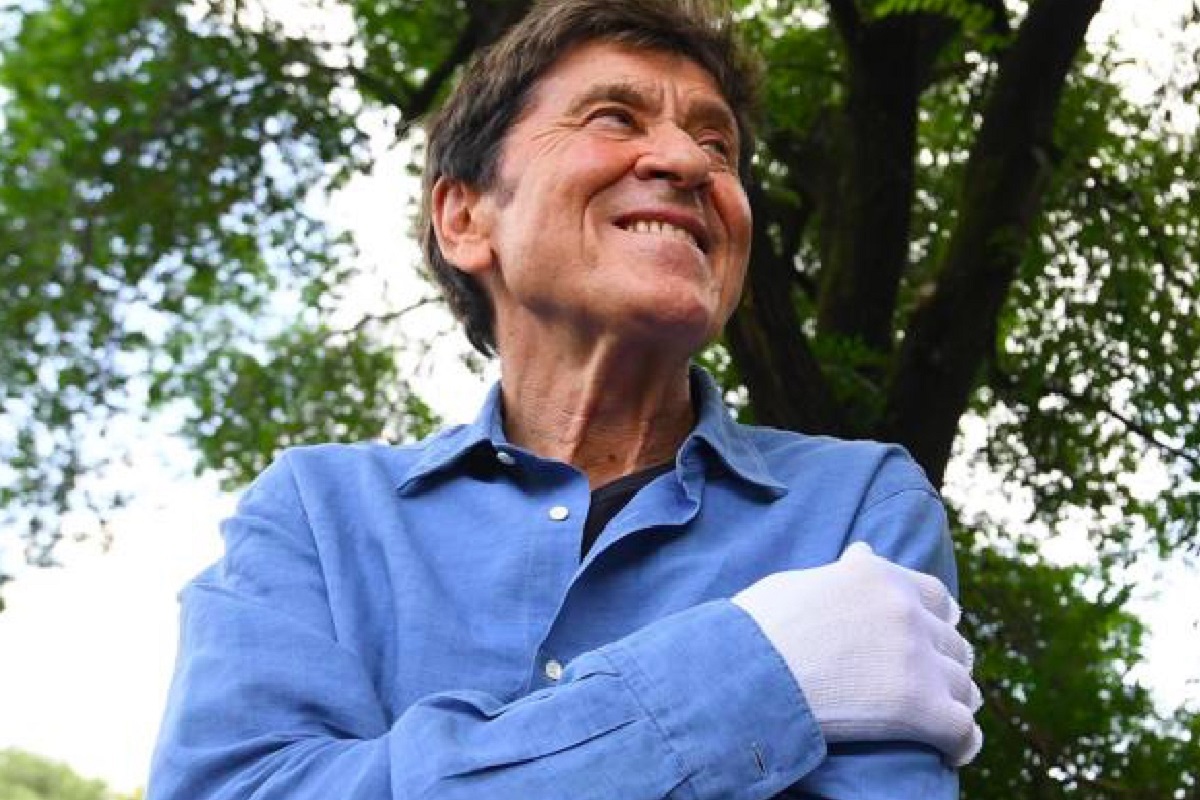 Gianni Morandi: torna nel suo posto preferito