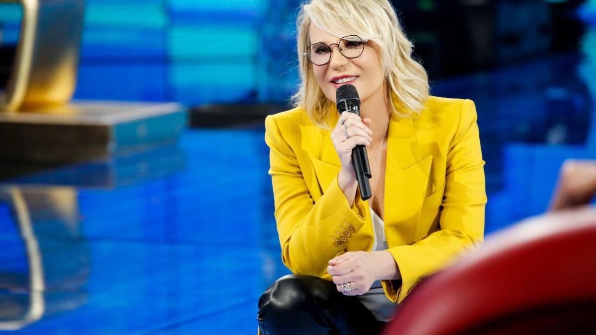 Maria De Filippi sui tronisti troppo social