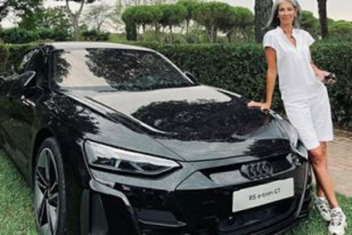 UeD: Isabella Ricci mostra la sua auto