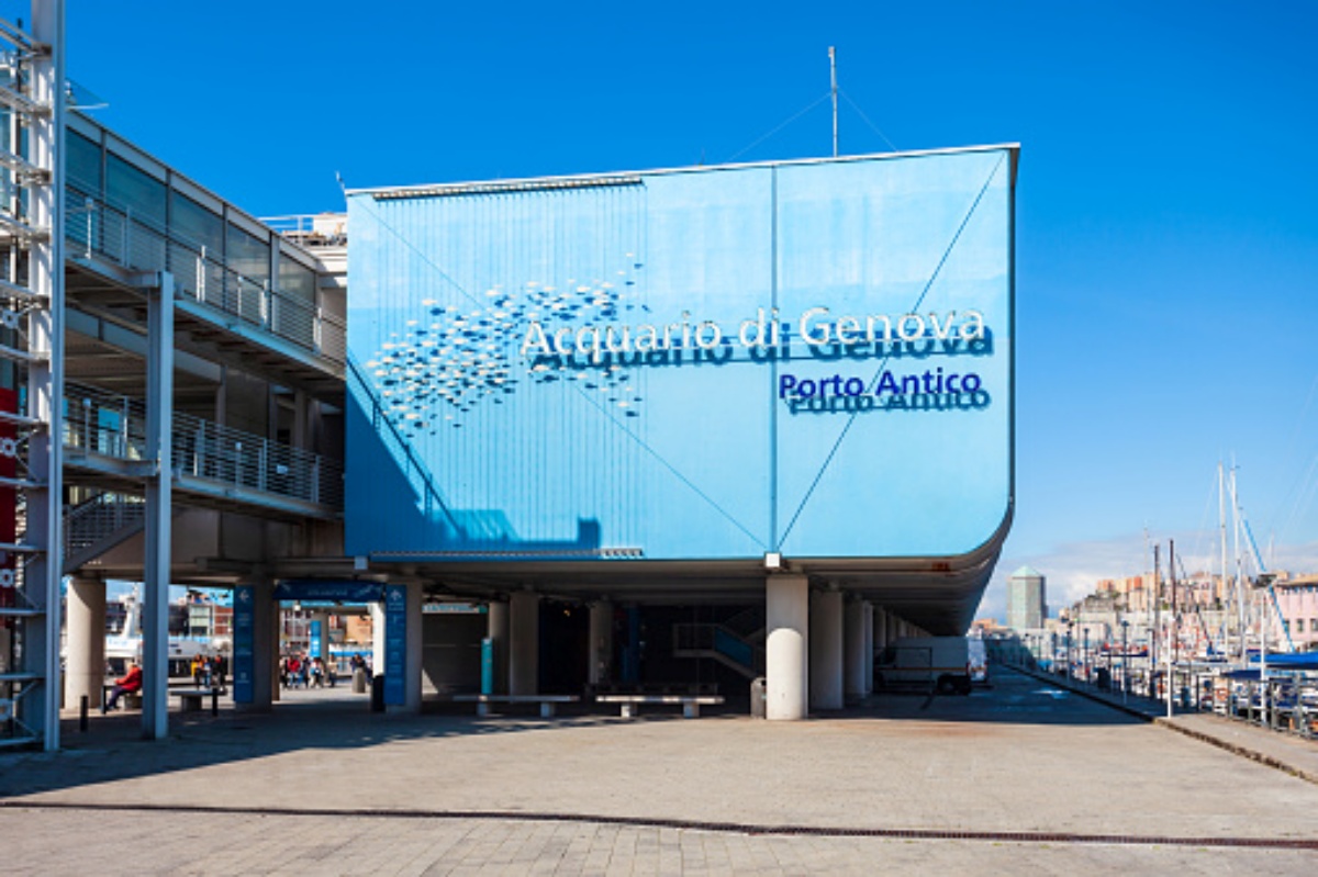 Acquario di Genova cane legato 