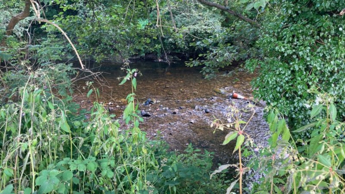 Bambino di 5 anni trovato senza vita nel fiume Ogmore: “La porta sul retro era aperta”