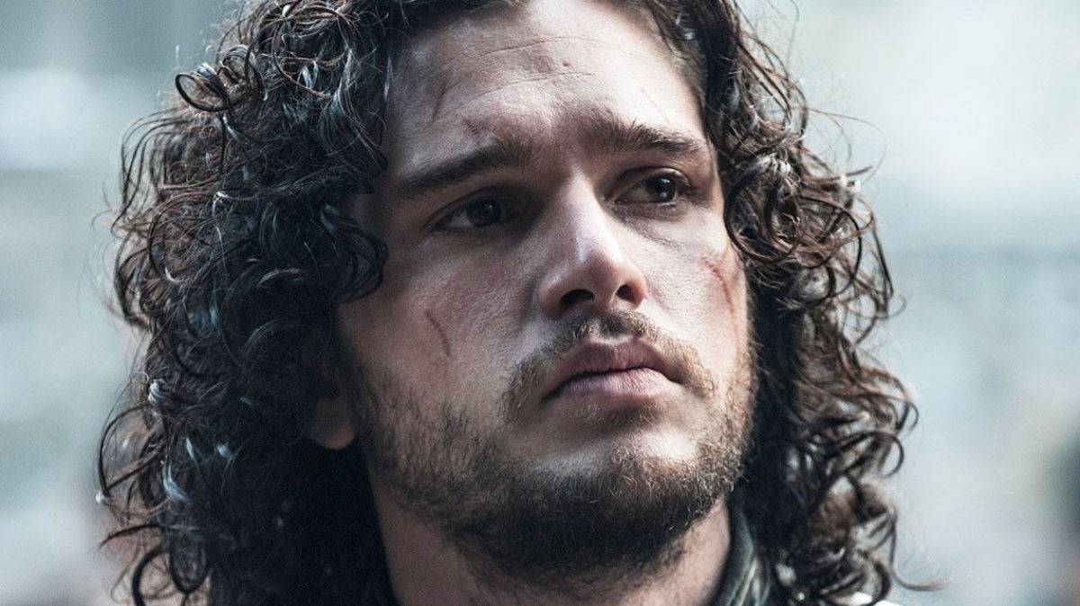 L’attore Kit Harington della serie tv “Il Trono di Spade” racconta la sua battaglia contro l’alcolismo e la depressione