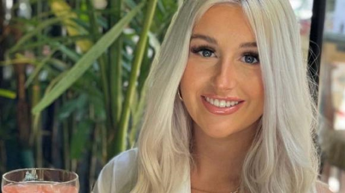 Lutto nel Regno Unito: Maddie Durdant-Hollamby, ballerina 22enne, è stata trovata morta in casa