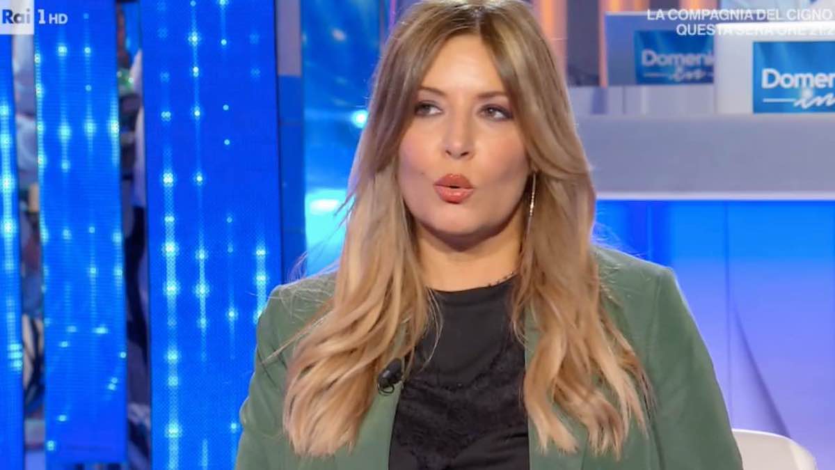 Selvaggia Lucarelli, vacanza da incubo a Noto: “Uno scempio”