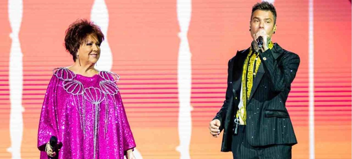 La clamorosa gaffe di Orietta Berti: si vede tutto e scatta la figuraccia