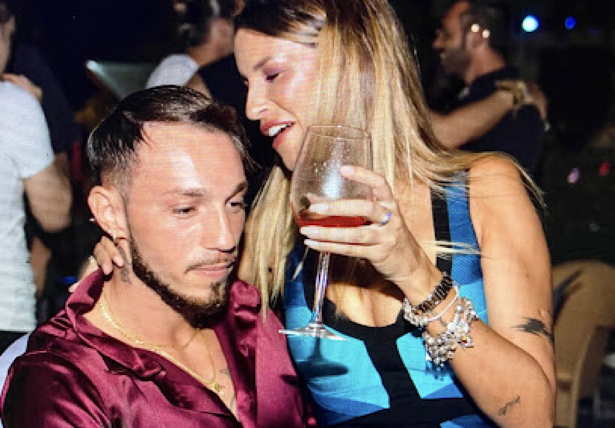 Temptation Island: la coppia solleva i dubbi. Verità o finzione?