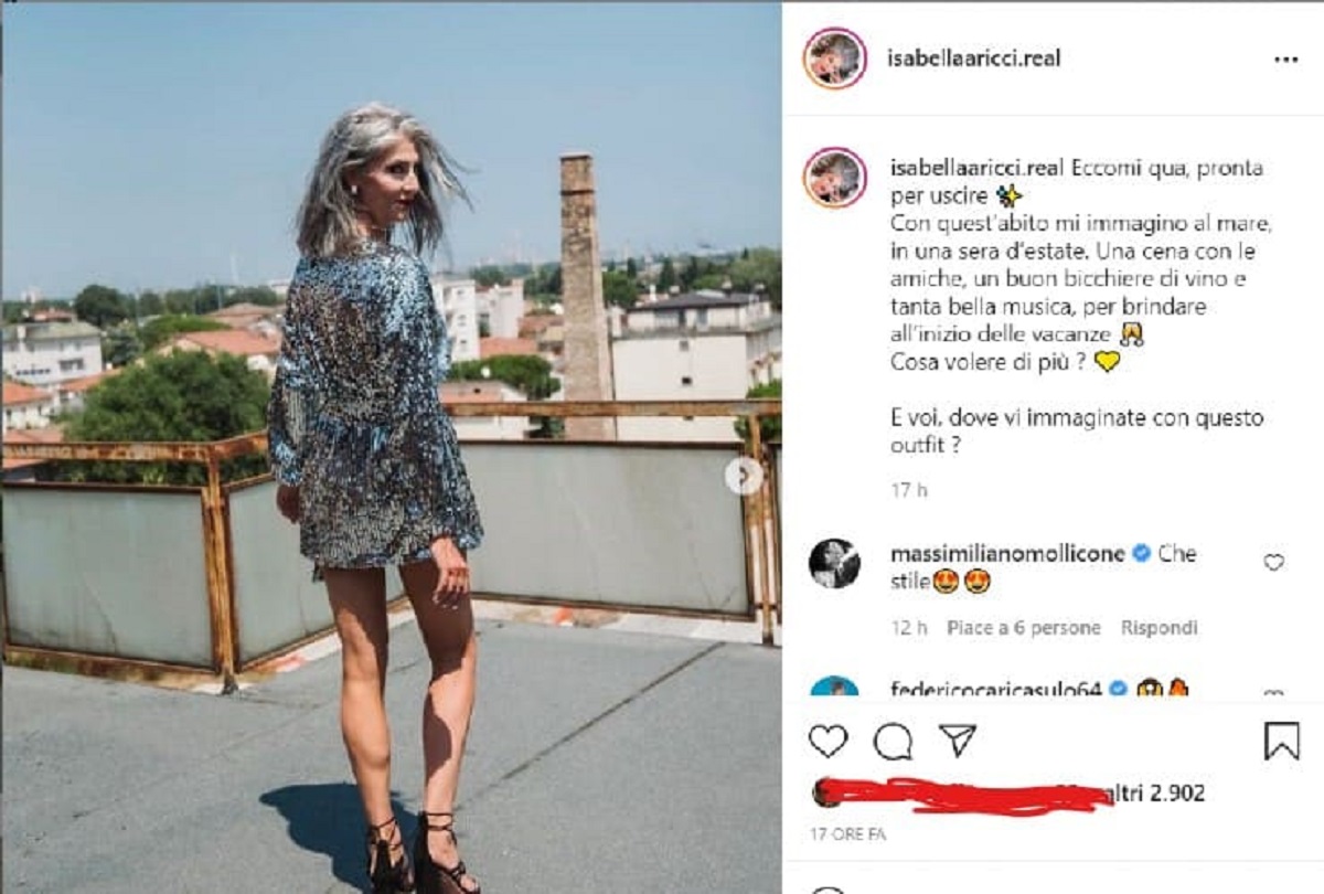 UeD: Isabella Ricci look da spiaggia