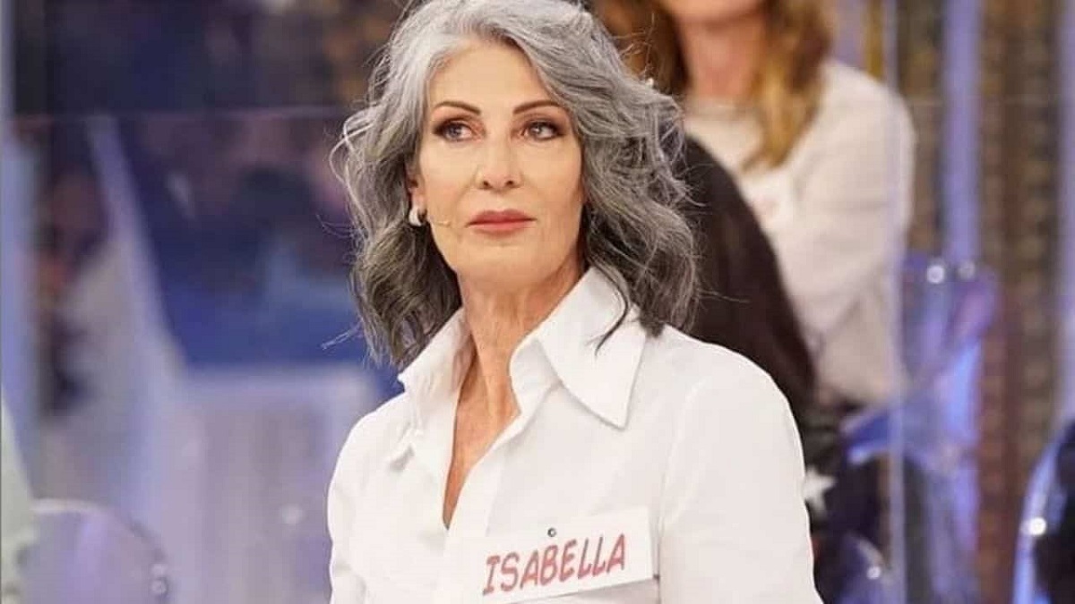 UeD: Isabella Ricci si mostra in un outfit del tutto inedito