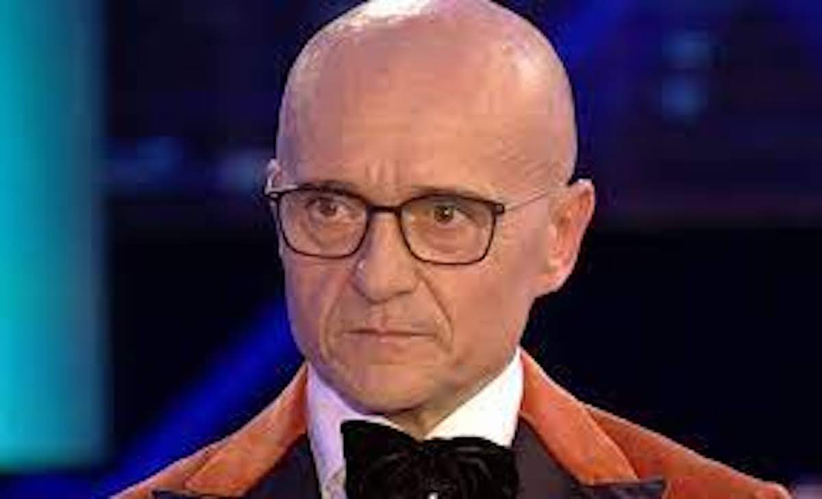 Alfonso Signorini su una gieffina: “Ci ha mentito per entrare nella casa”