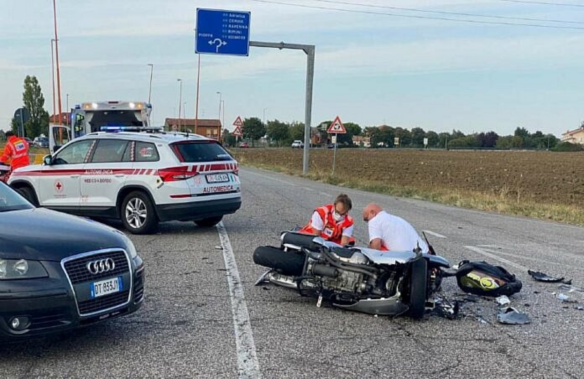 Giuseppina sposa il suo Andrea Campana nel giorno del suo funerale