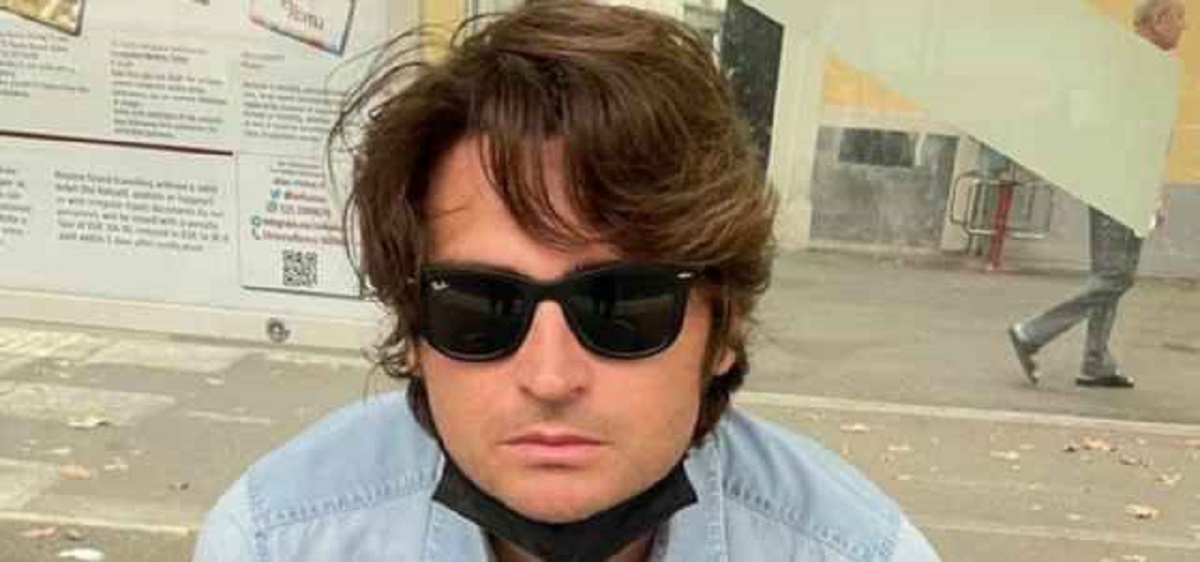 Angelo Duro, lo sfogo social del comico: “Non merito la denuncia”