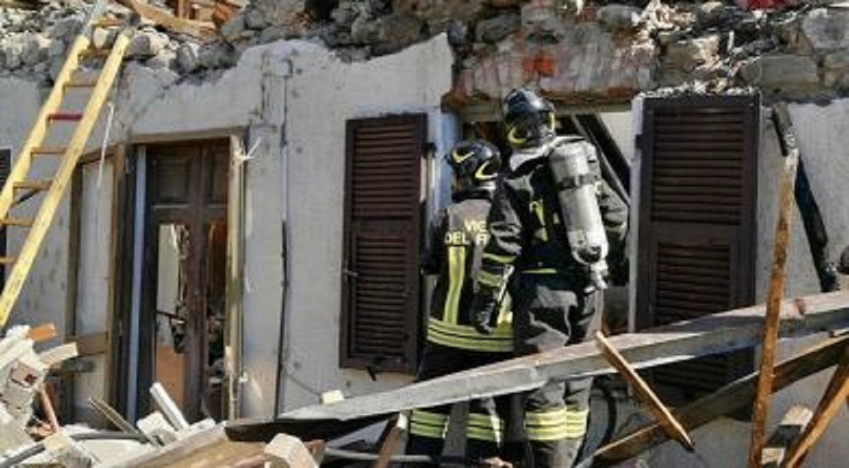 Tragedia a Pontremoli: crolla una casa dopo un’esplosione