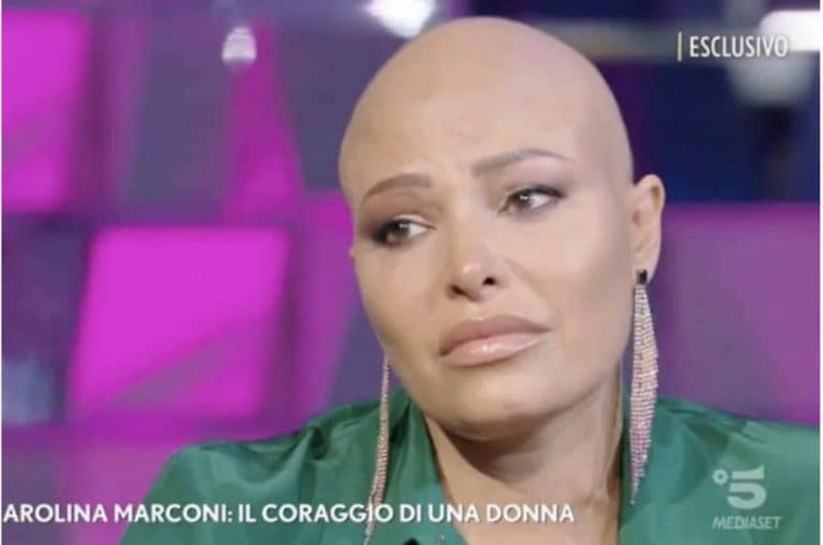 Carolina Marconi mostra la cicatrice al seno e racconta come ha scoperto il tumore