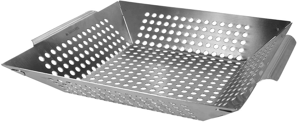 Navaris stainless steel barbecue basket for roasting chestnuts