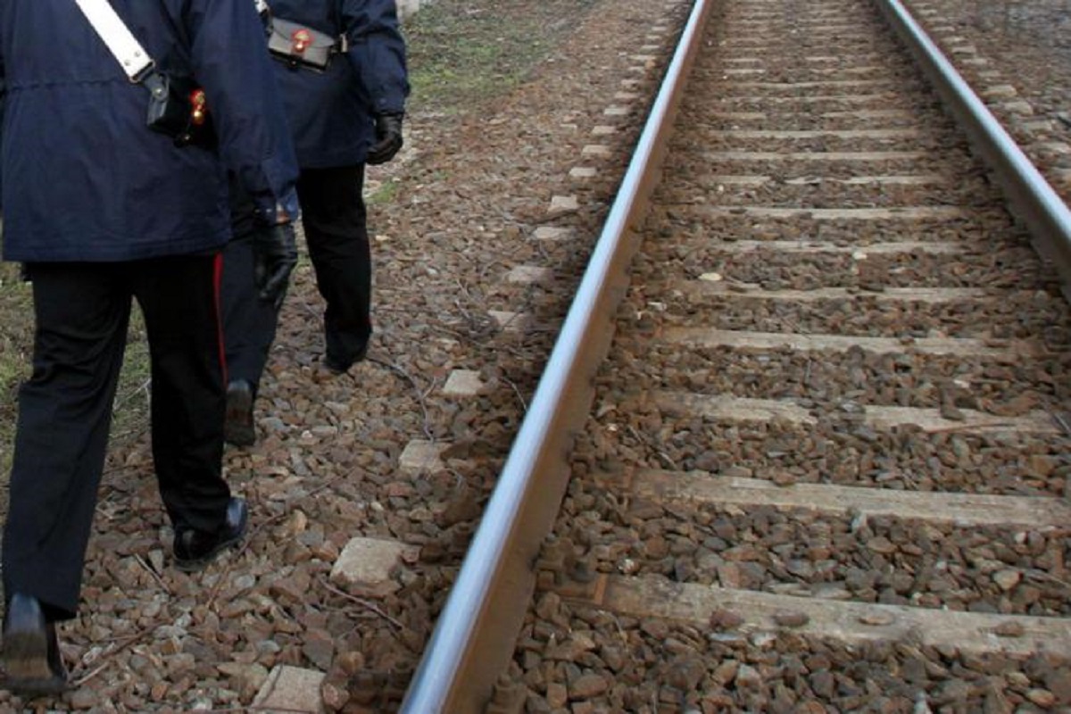 Treno investe e uccide una ragazzi di 16 anni