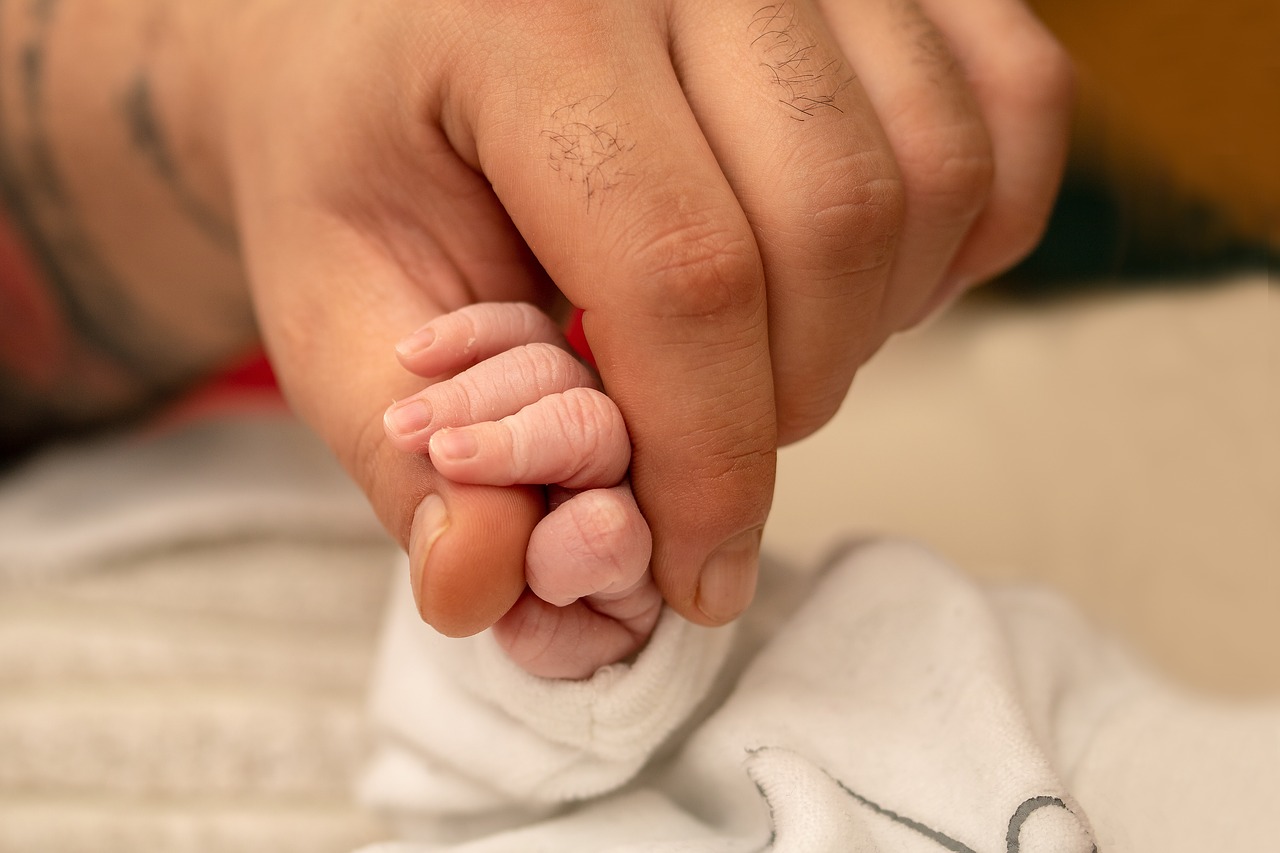 Bimba di 5 mesi morta in un incidente stradale