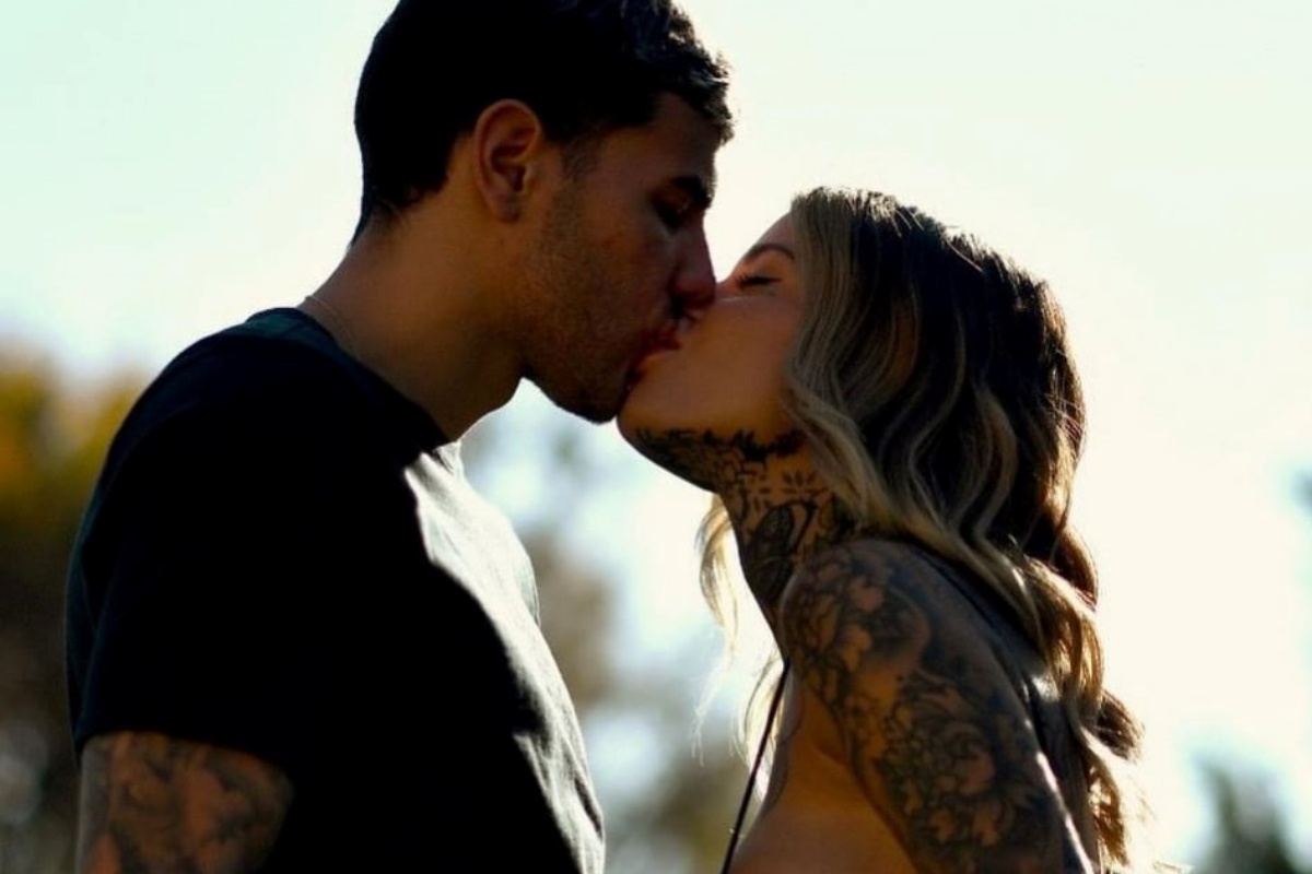 Theo Hernandez e Zoe Cristofoli presto genitori