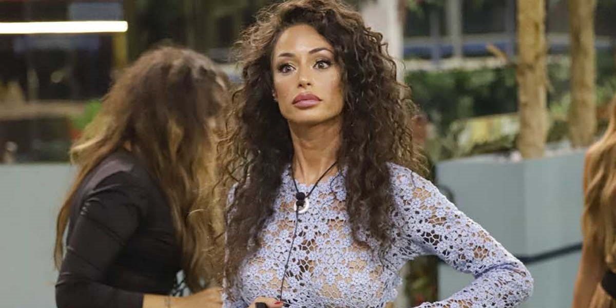 GF Vip, Raffaella Fico furiosa: “Ma sei fuori?” la replica di Soleil Sorge