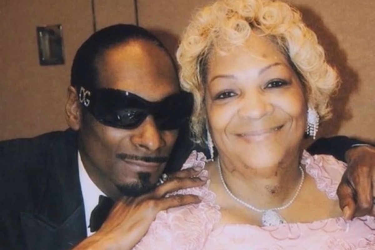 Lutto per Snoop Dogg, è morta la mamma Beverly Tate