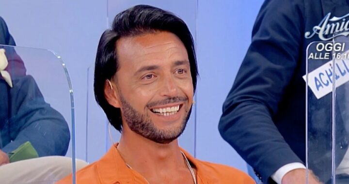 UeD: Armando Incarnato deriso per i suoi capelli