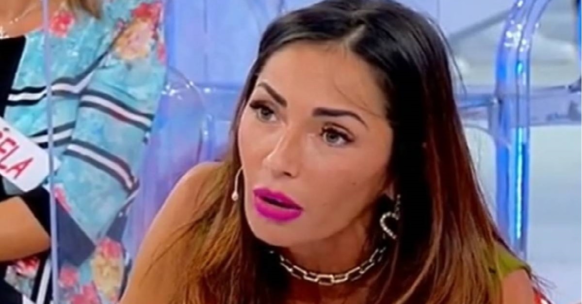 UeD: Ida Platano in lacrime lascia lo studio