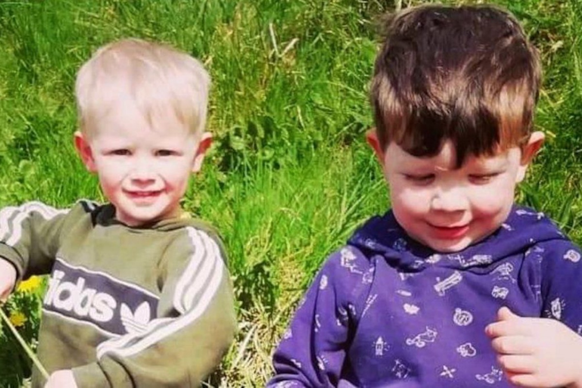 Il piccolo Zac Harvey è morto a 3 anni, a causa di un incendio nella roulotte