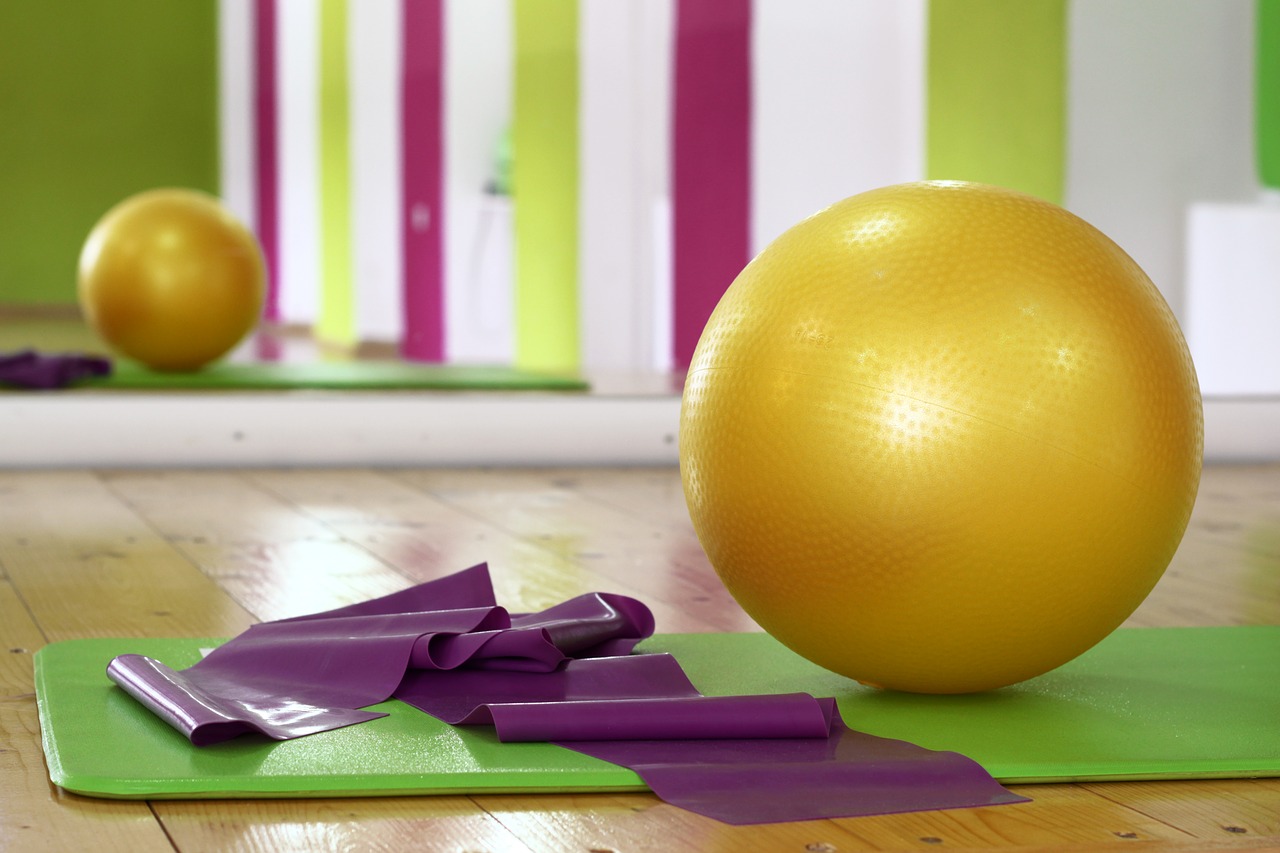 Accessori per fare pilates in palestra o a casa: gli indispensabili